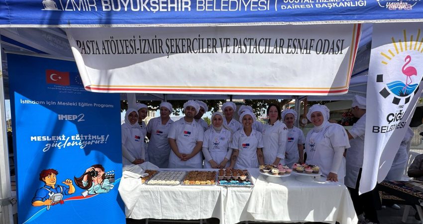 Çiğli’nin meslek kursiyerleri Ahilik Haftası’nda hünerlerini sergiledi Ahilik Haftası kapsamında İzmir’de düzenlenen etkinliklerde Çiğli Belediyesi’nin istihdam garantili