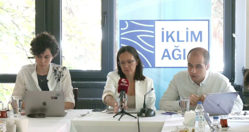 İklim Ağı tarafından, Antalya'da düzenlenecek COP31 öncesi Ankara'da basın toplantısı