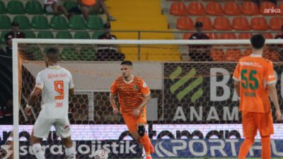 Trendyol Süper Lig’in 5. haftasında Corendon Alanyaspor ile Göztepe, 2-2