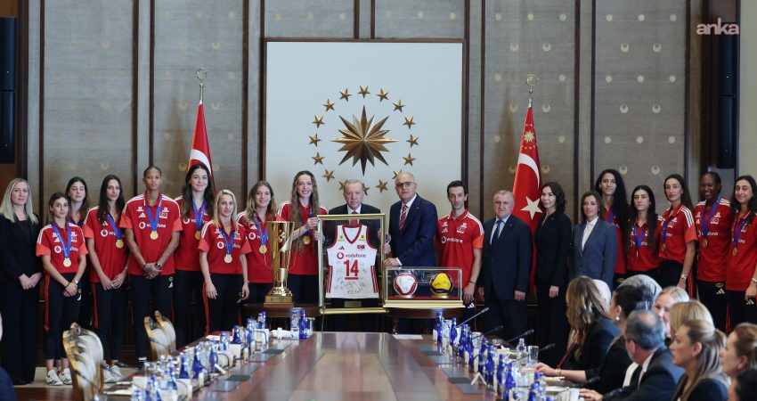 Cumhurbaşkanı Recep Tayyip Erdoğan, 2026 CEV Trendyol Avrupa Voleybol Şampiyonası'nda