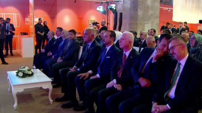Cumhurbaşkanı Recep Tayyip Erdoğan, "Bir dönem milletimizin kökleriyle bağını kesmek