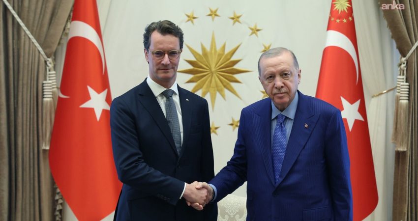 Cumhurbaşkanı Erdoğan, Kuzey Ren-Vestfalya Eyaleti Başbakanı Wüst’ü kabul etti Cumhurbaşkanı Recep Tayyip Erdoğan, Almanya’nın Kuzey Ren-Vestfalya Eyaleti Başbakanı Hendrik