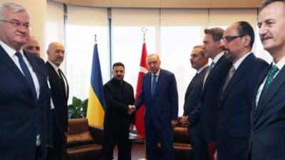 Cumhurbaşkanı Recep Tayyip Erdoğan, Ukrayna Devlet Başkanı Volodimir Zelenski ile