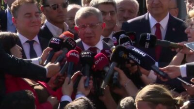Eski Başbakan Ahmet Davutoğlu, “Cumhurbaşkanına hakaret” soruşturması kapsamında verdiği ifadenin