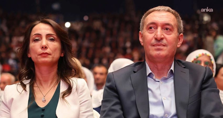 DEM Parti Eş Genel Başkanları Tuncer Bakırhan ve Tülay Hatimoğulları,