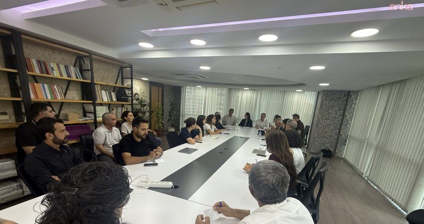 DEM Parti Eş Genel Başkanları Tülay Hatimoğulları ve Tuncer Bakırhan,