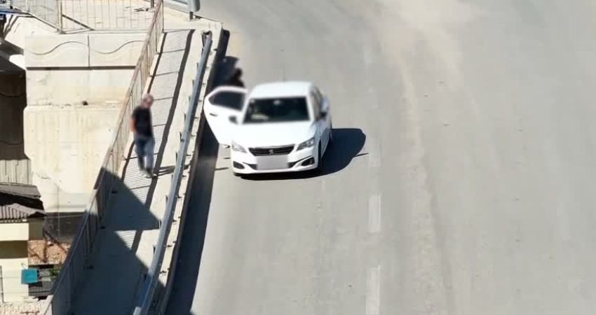 Kırıkkale’de trafik ekiplerince drone destekli gerçekleştirilen denetimde, uygulamayı fark eden