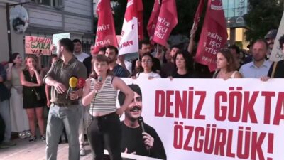 Tutuklu komedyen Deniz Göktaş’a destek amacıyla TİP'in çağrısıyla İstanbul Kadıköy’de