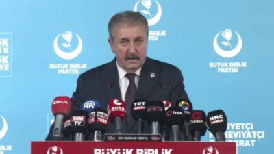 BBP Genel Başkanı Mustafa Destici, yaşanan fon krizine devlet aklıyla