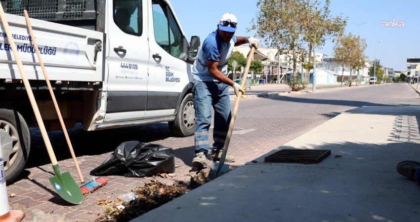 Didim Belediyesi, mazgallarda biriken toprak, yaprak ve atıkları temizleyerek yağışlı