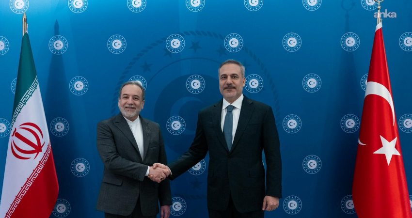 Dışişleri Bakanı Fidan, İranlı mevkidaşı Arakçi ile görüştü Dışişleri Bakanı Hakan Fidan, İran Dışişleri Bakanı Abbas Arakçi ile