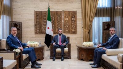 Suriye Cumhurbaşkanı Ahmed Şara, Dışişleri Bakanı Hakan Fidan'ı Şam'da kabul
