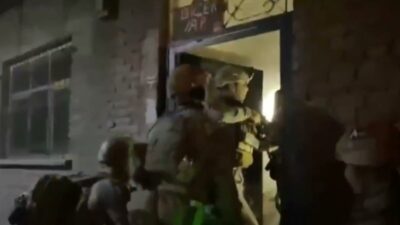 Diyarbakır polisinin kent genelinde uyuşturucu satıcılarına yönelik düzenlediği “Sokaklar Güvende”