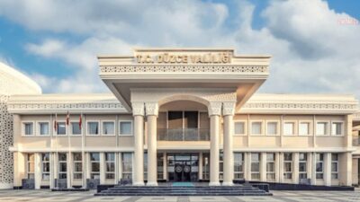 Düzce'nin Akçakoca ilçesinde bir tırın, "patpat" olarak tabir edilen tarım