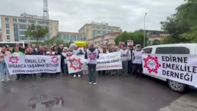 Edirne Emekliler Derneği, Türkiye İstatistik Kurumu Edirne Bölge Müdürlüğü önünde