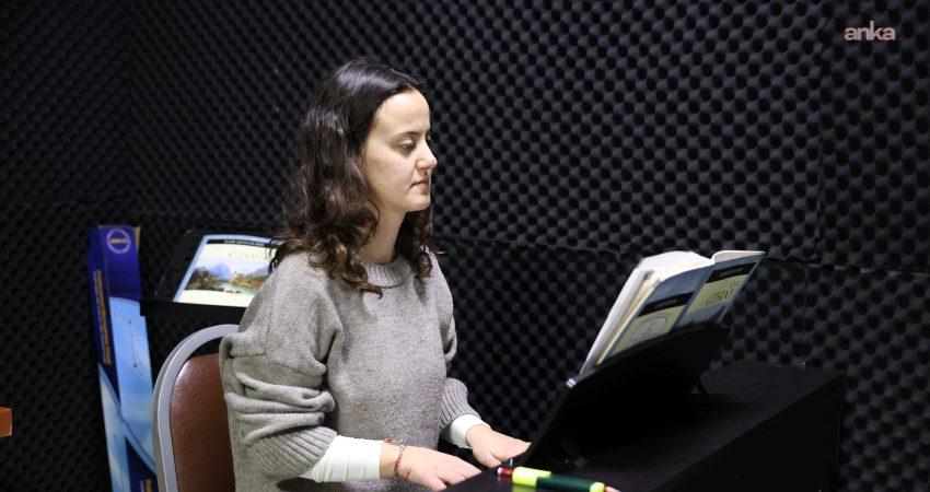 Efeler Belediyesi, müziğe ilgi duyan vatandaşlara yönelik Müzik Akademisi kurslarını