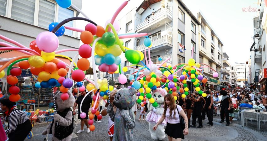 Efes Selçuk’ta EFEST başladı Efes Selçuk’un kültür, sanat ve yaşam festivali EFEST 2026, EFEST