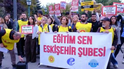 Eğitim Sen Eskişehir Şube Başkanı Özkan Demirkol, Manisa'daki okul saldırısına
