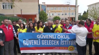 Eğitim Sen Genel Başkanı Kemal Irmak, Manisa'nın Turgutlu ilçesinde okul
