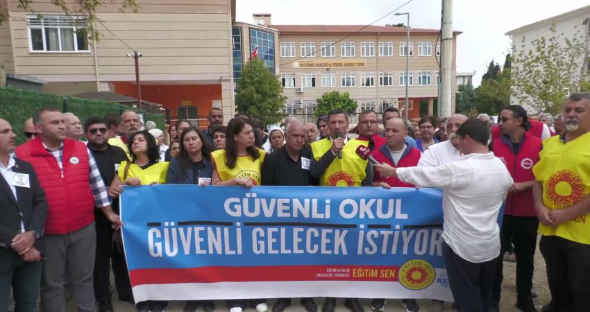 Eğitim Sen Genel Başkanı Kemal Irmak, Manisa'nın Turgutlu ilçesinde okul