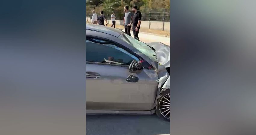 Elazığ’ın Yurtbaşı beldesinde iki otomobilin çarpıştığı kazada 2 kişi yaşamını