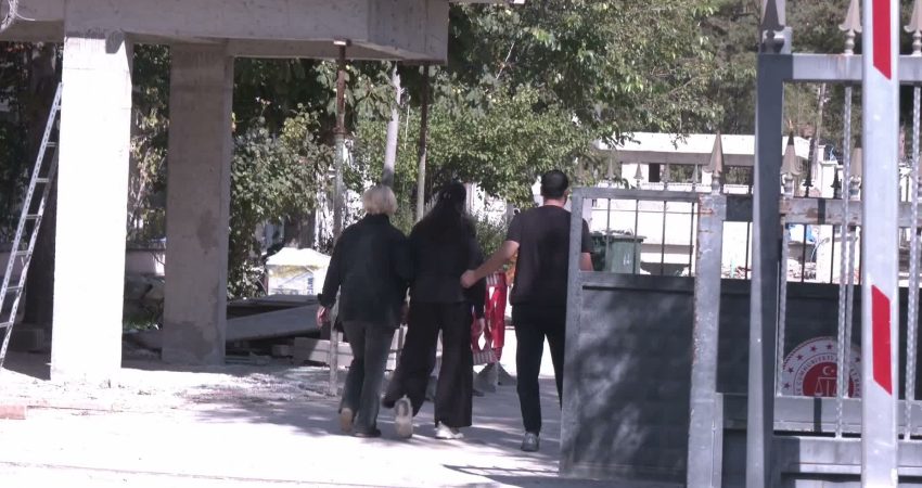 Ankara’da emeklilerin Anayasa Mahkemesi önünde düzenlediği eylem sırasında yaşamına son