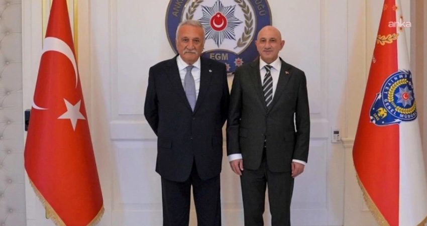Eski İçişleri Bakanı Mehmet Ağar, Ankara İl Emniyet Müdürü Maksut Yüksel'i