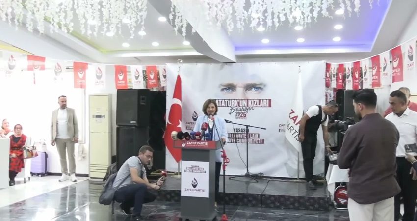 Eskişehir Büyükşehir Belediye Başkanı Ayşe Ünlüce, “Eğer bugün karanlık günlerden