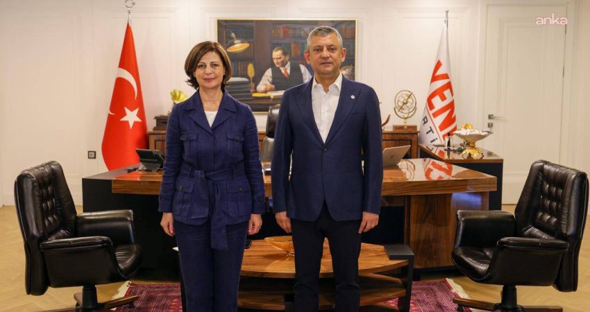Eskişehir Büyükşehir Belediye Başkanı Ayşe Ünlüce, Ankara temasları kapsamında YENİ