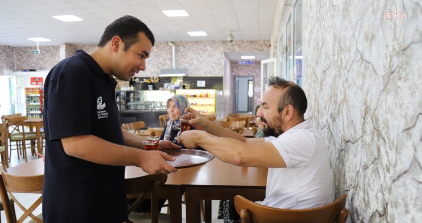 Eskişehir Büyükşehir Belediyesi, "Kapsayıcı İstihdam Projesi" çerçevesinde eğitim alan 10
