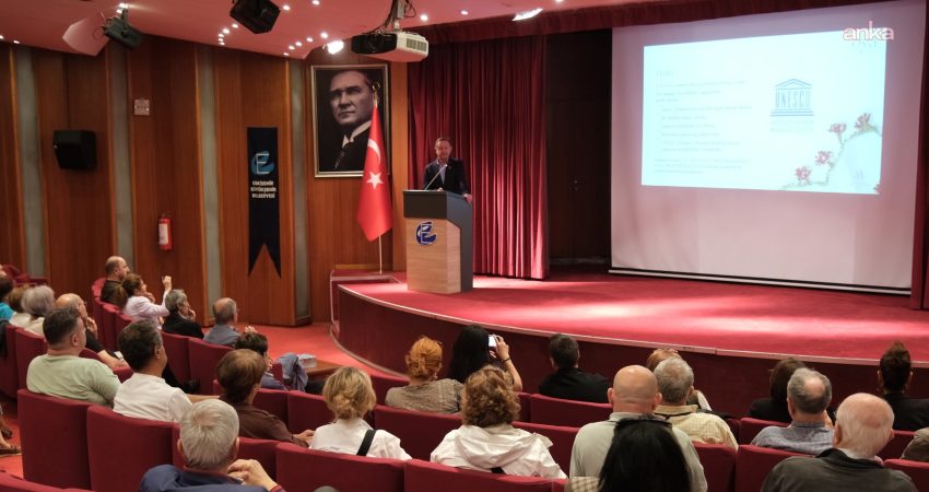 Eskişehir’de “Anadolu Kadınının Eşsiz Sanatı” belgeselle anlatıldı Eskişehir Büyükşehir Belediyesi'nin "2026 Eskişehir Yılı" etkinlikleri kapsamında düzenlediği "Oya: