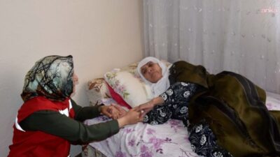 Aile ve Sosyal Hizmetler Bakanı Mahinur Özdemir Göktaş, evlerinde bakılan