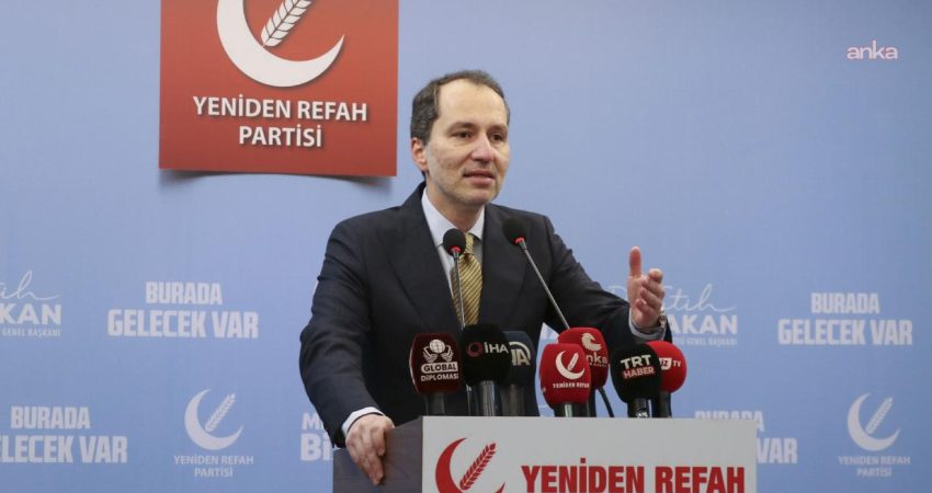 Yeniden Refah Partisi Genel Başkanı Fatih Erbakan, "Akaryakıt tabelasında YÜZünüz