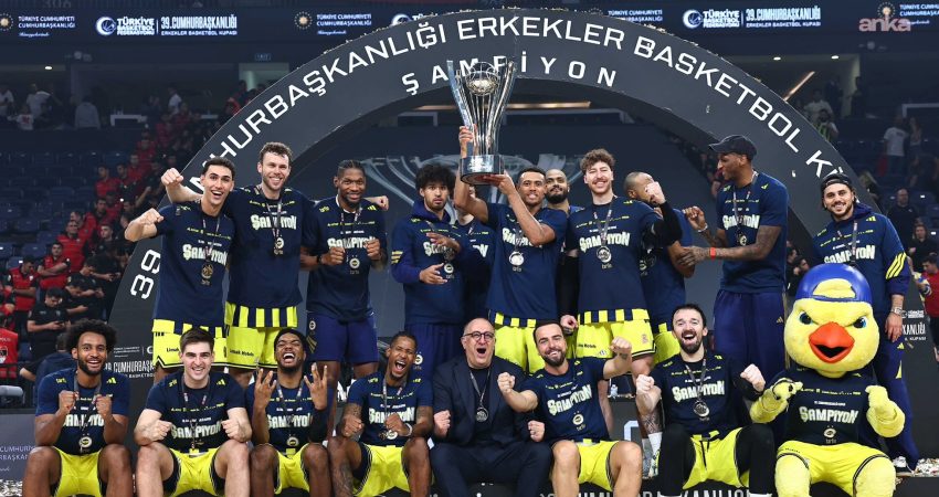 Fenerbahçe Tarfin, 39. Erkekler Cumhurbaşkanlığı Kupası’nda Beşiktaş’ı 72-59 mağlup ederek