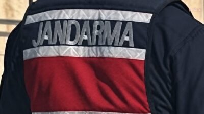 İzmir’in Çiğli ilçesinde, FETÖ/PDY’ye üye olma suçundan aranan S.T., jandarma