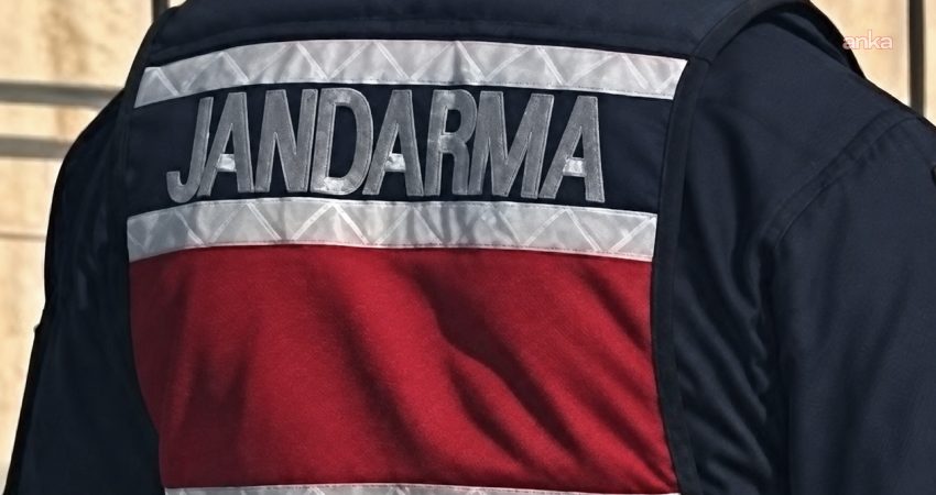 İzmir’in Çiğli ilçesinde, FETÖ/PDY’ye üye olma suçundan aranan S.T., jandarma