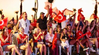 A Milli Kadın Voleybol Takımı’nın Avrupa Şampiyonası finalindeki zaferi, Didim’de