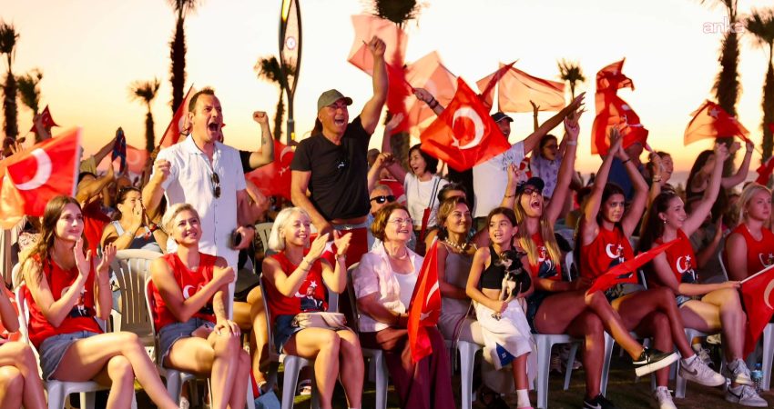 A Milli Kadın Voleybol Takımı’nın Avrupa Şampiyonası finalindeki zaferi, Didim’de