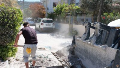 Foça Belediyesi ve İzmir Büyükşehir Belediyesi İZBETON ekiplerinin koordinasyonunda yürütülen
