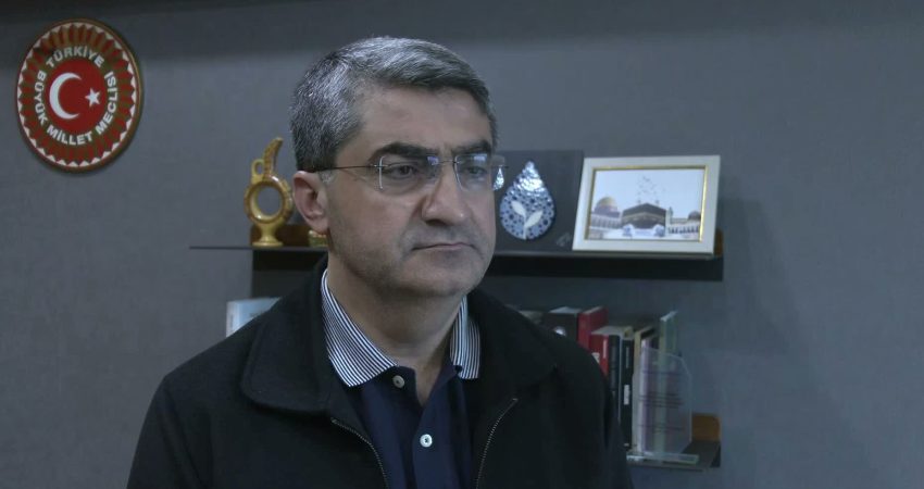 Yeni Yol Grup Başkanı Mehmet Emin Ekmen, fon krizine ilişkin,