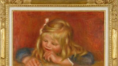 Fransa’nın güneyindeki Cagnes-sur-Mer kentinde bulunan Renoir Müzesi’ne giren iki kişi,