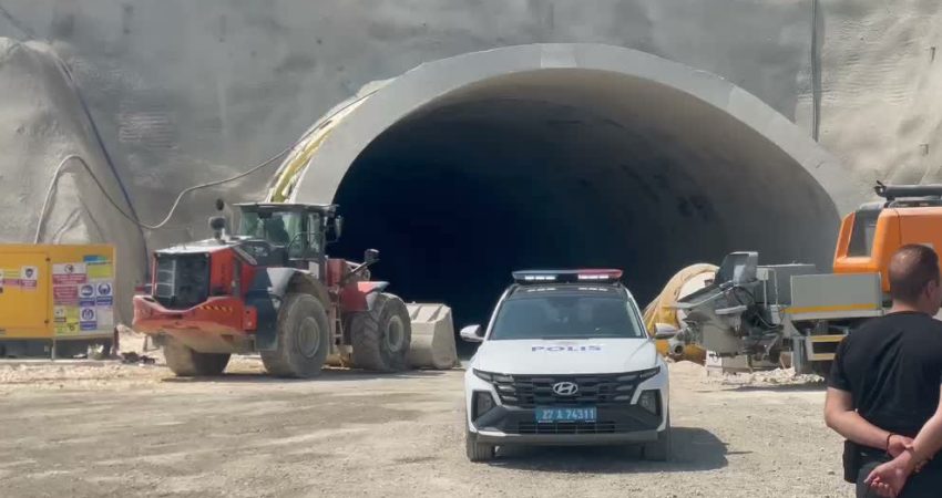 Gaziantep’te yapımı süren Dülük Tüneli inşaatı iskelesinde meydana gelen kazada