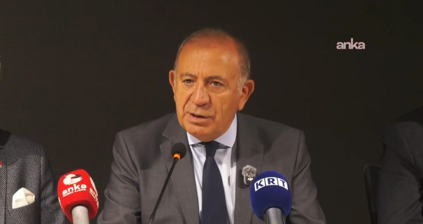 Gürsel Tekin: “Genel Başkanımızın alacağı hiçbir kararı tartışma konusu yapmayız” CHP İstanbul İl Başkanı Gürsel Tekin, CHP Genel Başkanı Kemal