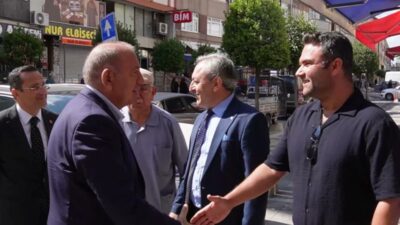 CHP İstanbul İl Başkanı Gürsel Tekin, Ümraniye Atatürk Mahallesi’nde faaliyet