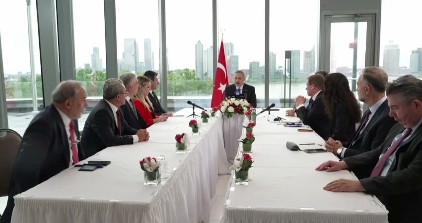 Dışişleri Bakanı Hakan Fidan, Irak’ın silahlı grupları silahsızlandırmaya yönelik yol