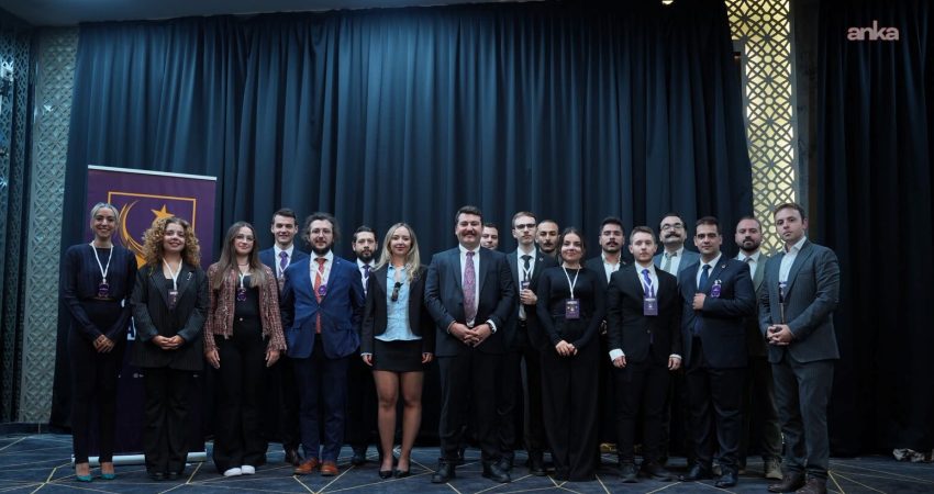 Hürriyet Partisi'nin Ankara’da düzenlenen ilk olağan kurultayında Ali Gül yeniden
