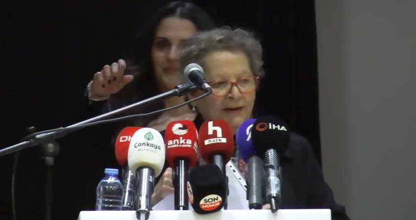 Hüseyin Can Güner: Dil Devrimi’ne çok şey borçluyuz Çankaya Belediye Başkanı Hüseyin Can Güner, Dil Bayramı'nın 94'üncü yılı