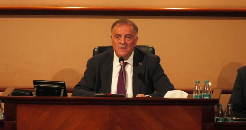 İBB Başkanvekili Nuri Aslan’dan meclis gruplarına çağrı: Öğrenci desteklerini oy birliği ile geçirelim İstanbul Büyükşehir Belediye Meclisi’nin eylül ayı toplantılarının açılışında konuşan İBB