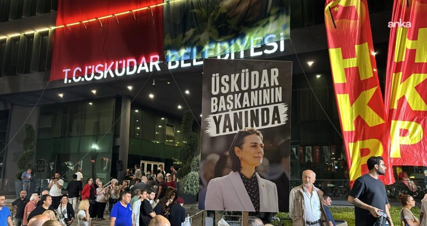 İBB ve Üsküdar Belediye Meclis Üyesi Ekrem Baki’nin de arasında bulunduğu 6 kişi tutuklandı Salı sabahı yeniden yapılacak Üsküdar Belediye Başkan Vekilliği seçiminden önce