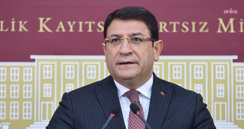 İdris Şahin’den ABD’nin İran saldırılarına tepki: Bunun adı çözüm değil, sonu olmayan bir hesaplaşmadır DEVA Partisi Ankara Milletvekili İdris Şahin, ABD'nin İran'a yönelik saldırılarını